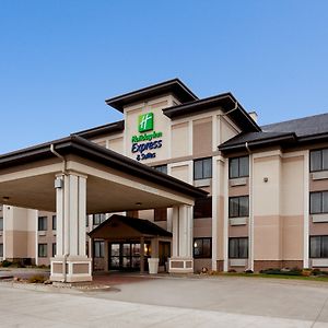 Holiday Inn Express & Suites - Worthington, An Ihg Hotel